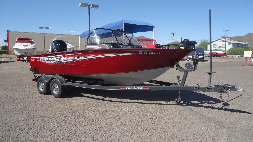 2021 TRACKER TARGA 18WT